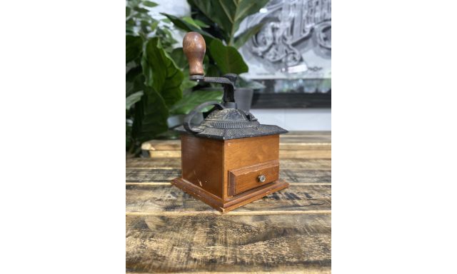 Vintage Equipment UNKNOWN #65 Cast Iron Wooden Box Hand Coffee Grinder