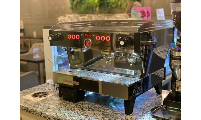 Espresso Machines La Marzocco Linea PB AV