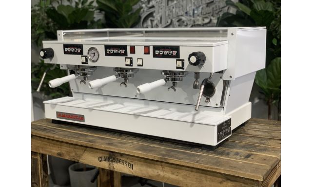 Espresso Machines La Marzocco Linea Classic AV