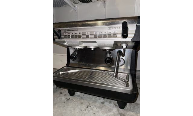 Espresso Machines Nuova Simonelli Appia II