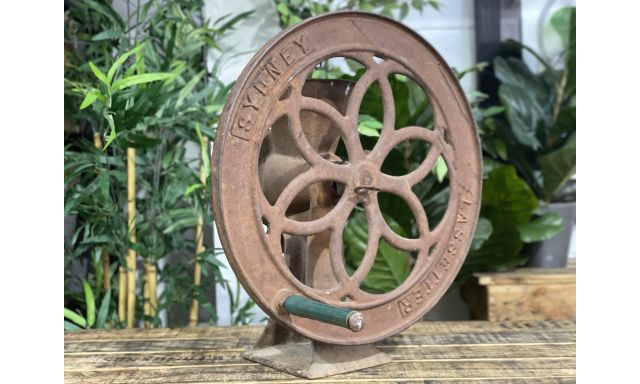 Vintage Equipment Lassetter #2 1870’s Lassetter Cast Iron Single Wheel Large Hand Coffee Grinder