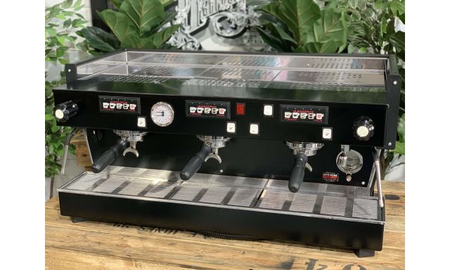 Espresso Machines La Marzocco Linea Classic AV