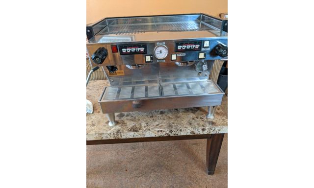 Espresso Machines La Marzocco Linea 2AV (Automatic Volume)