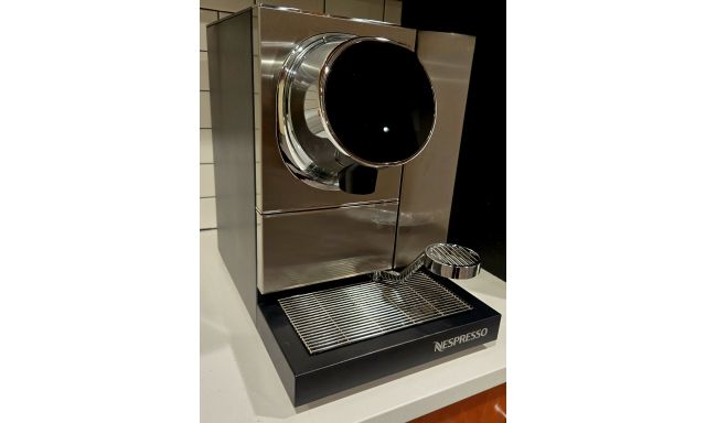 Espresso Machines Nespresso Momento 100