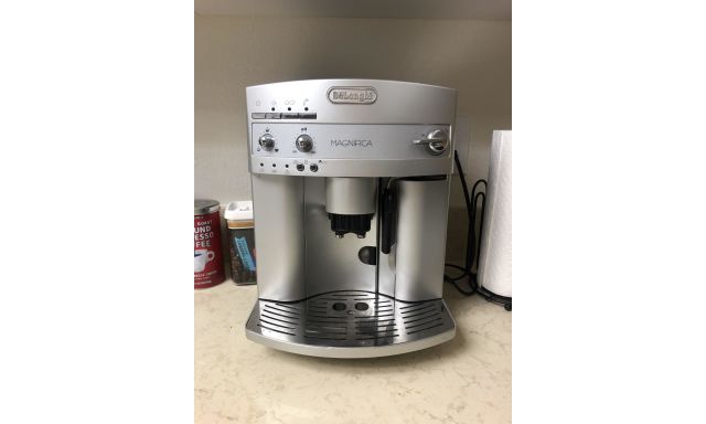 Espresso Machines delonghi Magnifica S