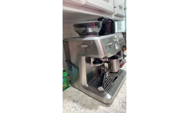 Espresso Machines Breville BaristaExpress870XL