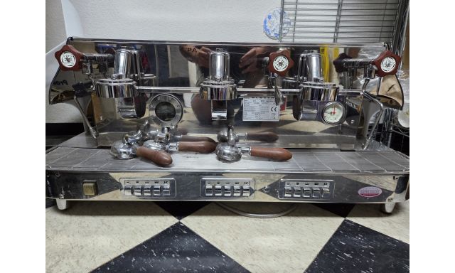Espresso Machines Elektra Barlume