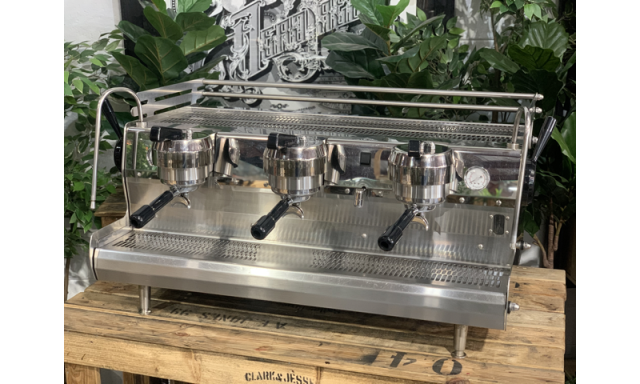 Espresso Machines Synesso Cyncra