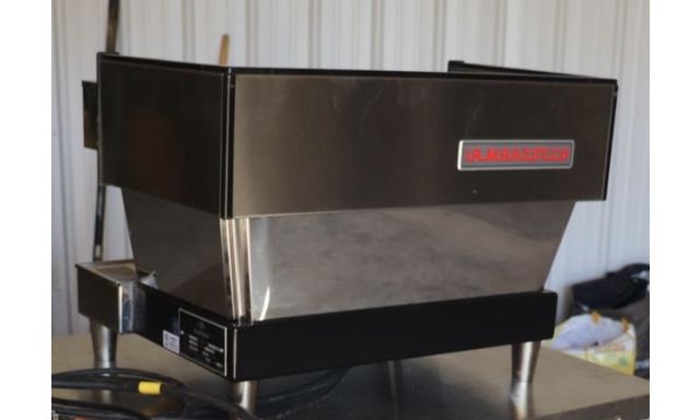 Espresso Machines La Marzocco Linea 2EE Serial L05211