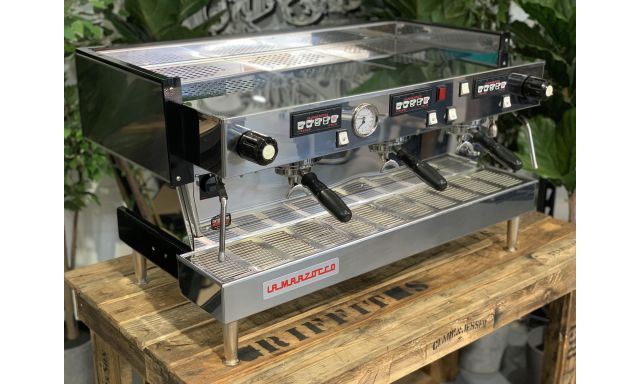 Espresso Machines La Marzocco Linea Classic AV