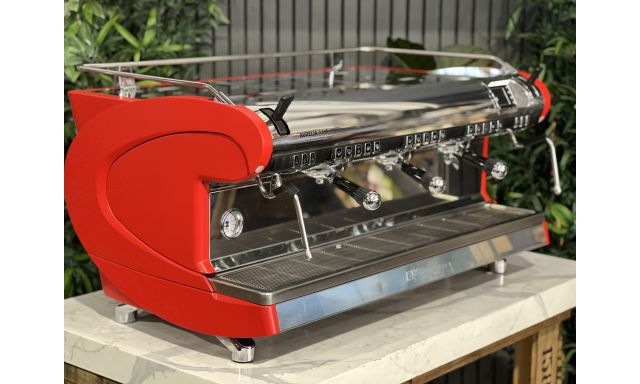 Espresso Machines Nuova Simonelli Aurelia Wave Volumetric Digit