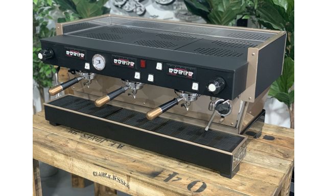 Espresso Machines La Marzocco Linea