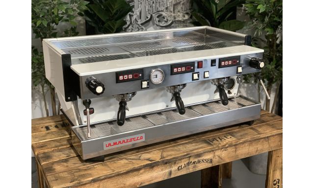 Espresso Machines La Marzocco Linea Classic AV